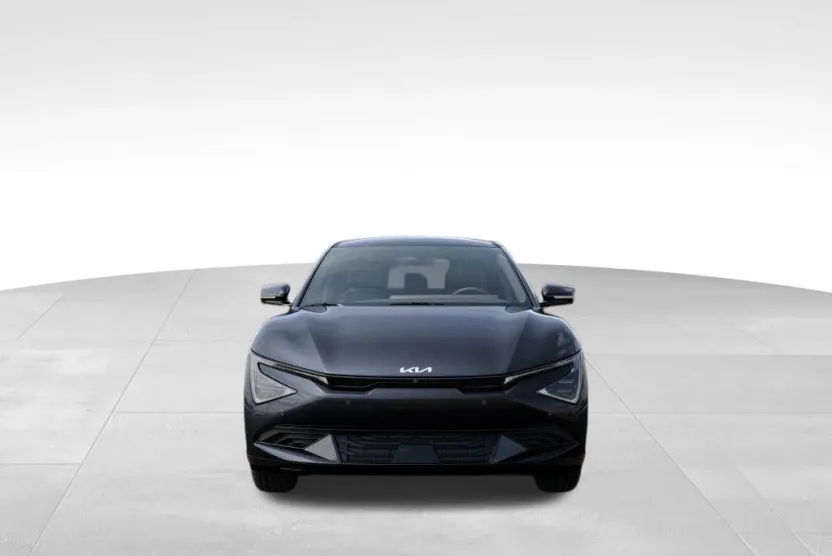 2025 Kia EV6 Light photo 1