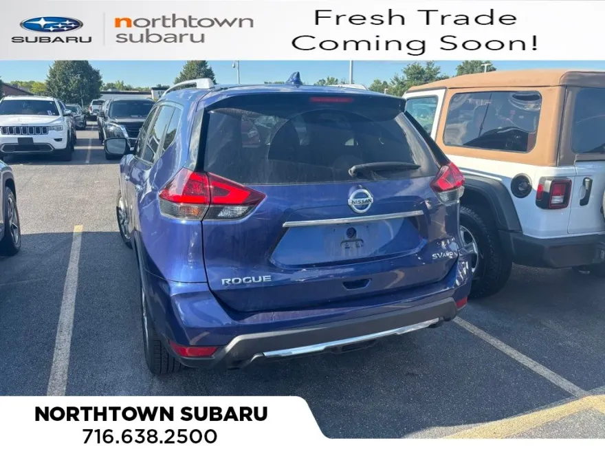 2018 Nissan Rogue SV photo 1