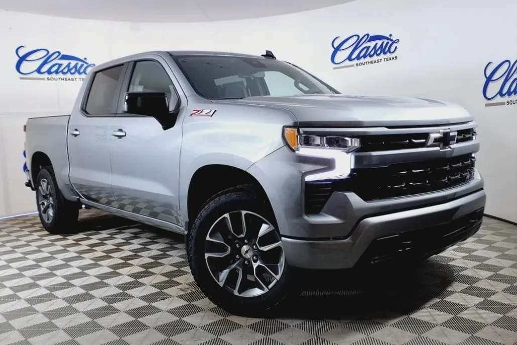 2026 Chevrolet Silverado RST photo 1