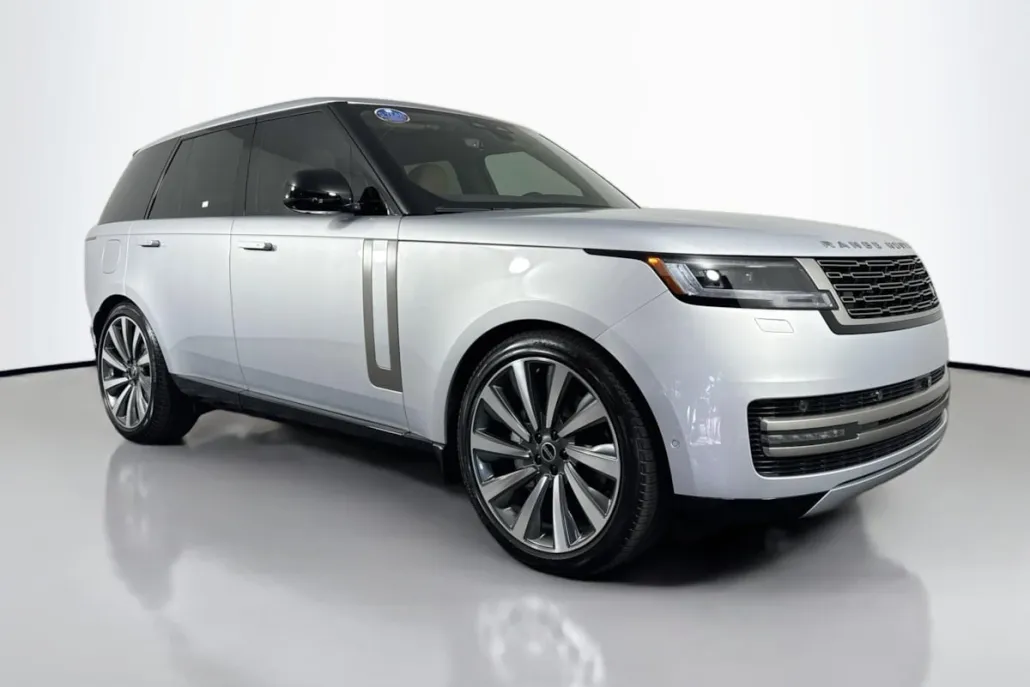 2025 Land Rover Range Rover SE photo 1