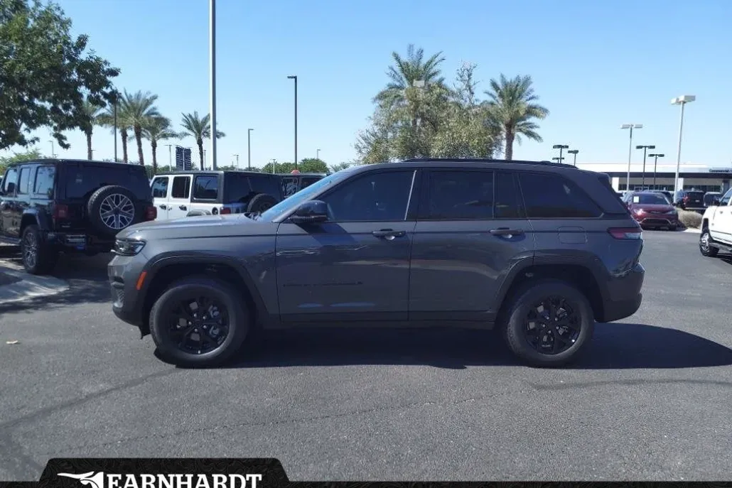 2025 Jeep Grand Cherokee Altitude X photo 1