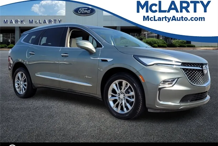2022 Buick Enclave Avenir photo 1