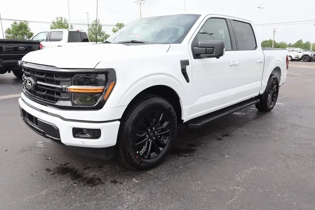 2025 Ford F-150 XLT photo 1
