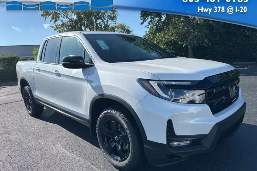 2025 Honda Ridgeline Black Edition photo 1