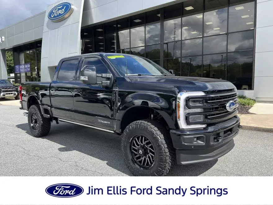 2026 Ford F-250 Platinum photo 1
