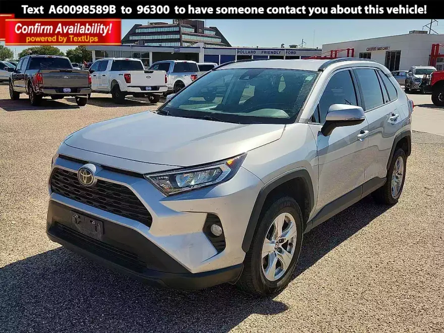 2021 Toyota RAV4 XLE photo 1