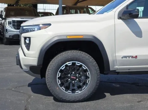 2026 Gmc Canyon AT4 photo 4