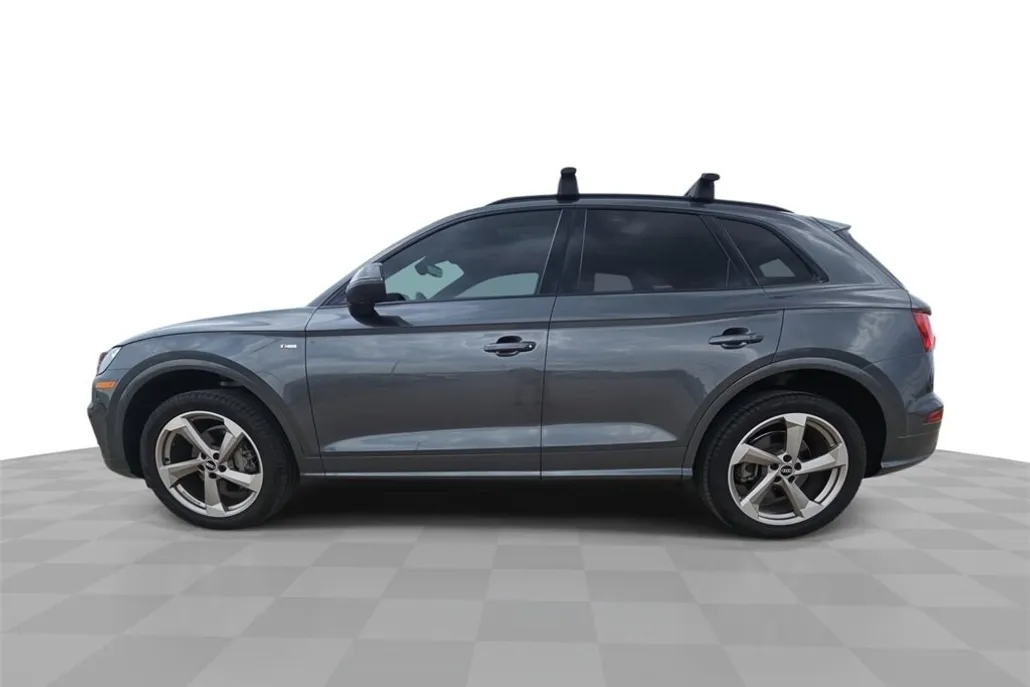 2020 Audi Q5 e Hybrid Premium photo 1