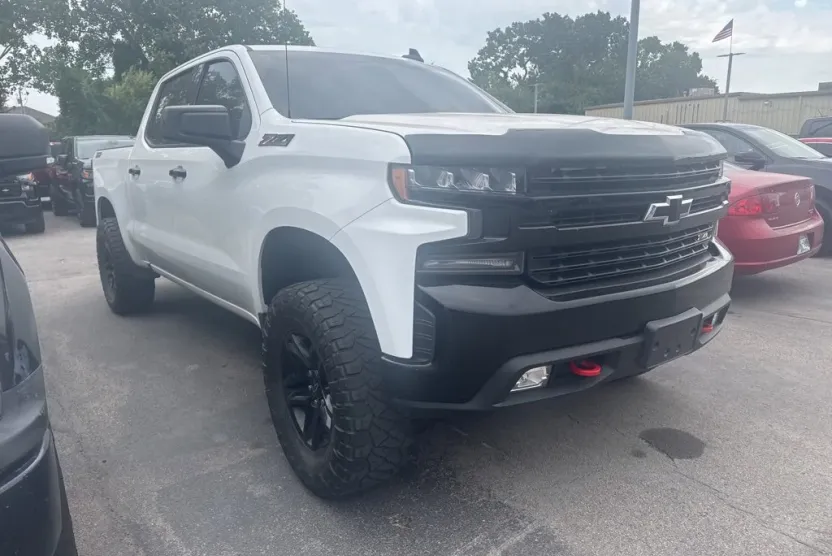 2019 Chevrolet Silverado 1500 LT Trail Boss photo 1