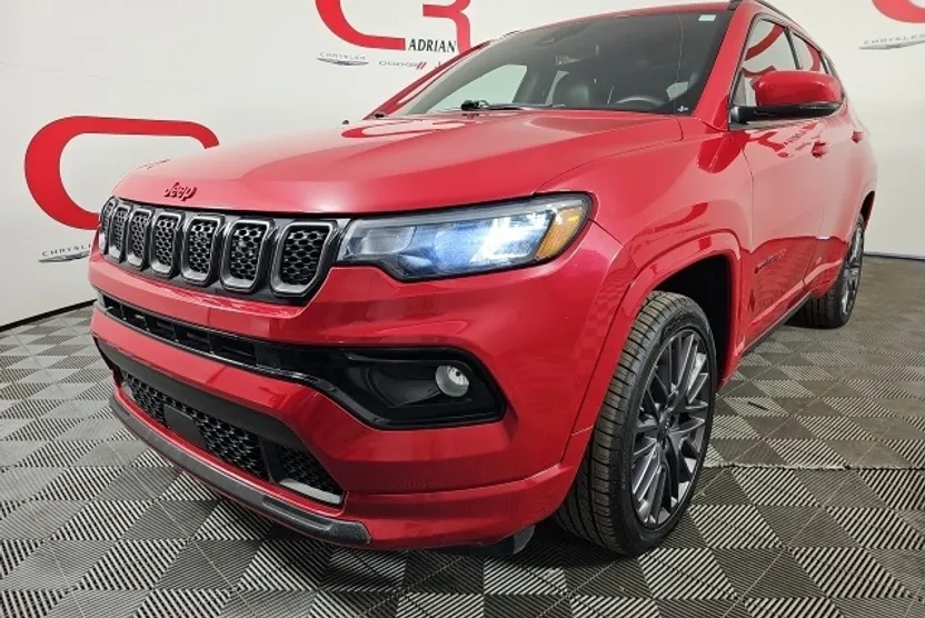 2023 Jeep Compass Limited photo 1