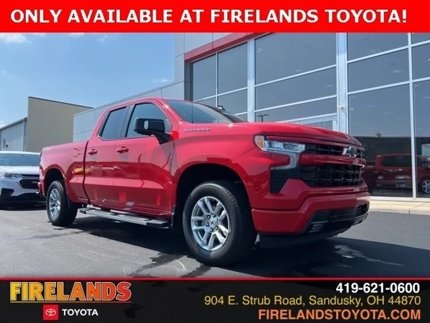 2022 Chevrolet Silverado 1500 RST photo 1