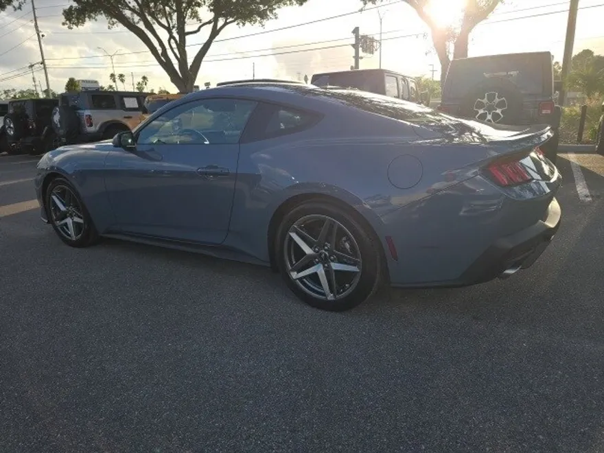 2024 Ford Mustang EcoBoost Premium photo 1