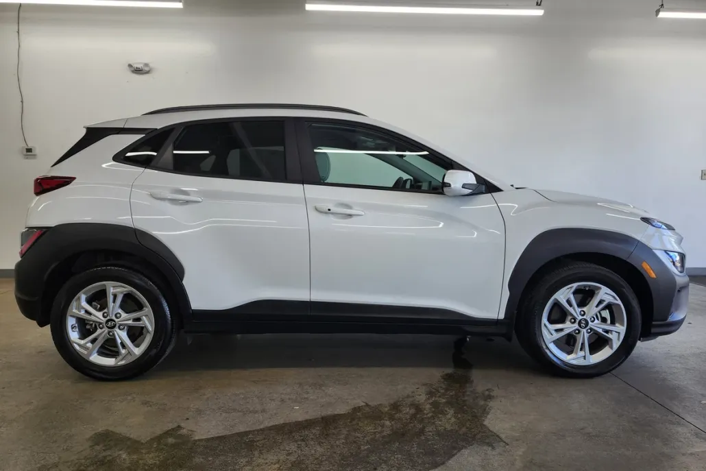 2023 Hyundai Kona SEL photo 1
