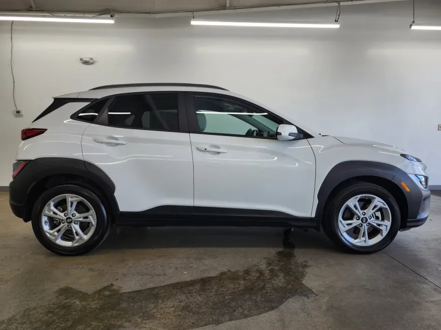 2023 Hyundai Kona SEL photo 1