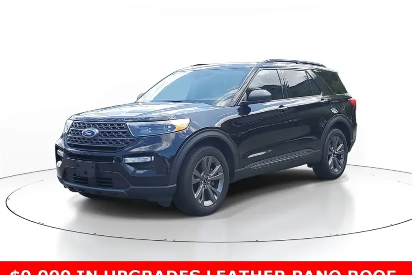 2021 Ford Explorer XLT photo 1