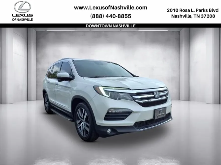 2017 Honda Pilot Touring photo 1