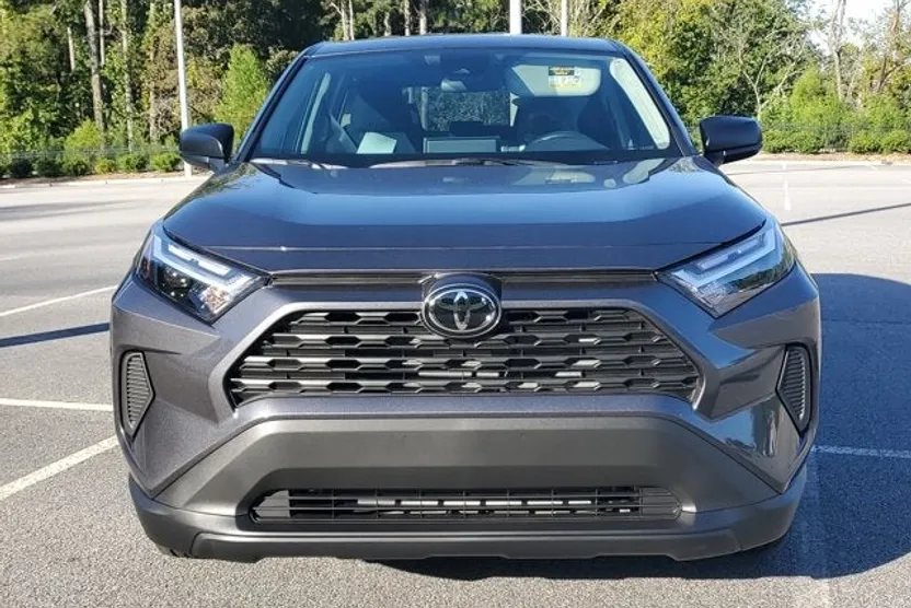 2025 Toyota RAV4 LE photo 1