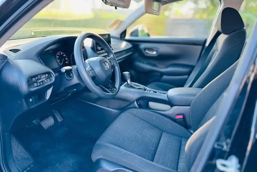2024 Honda HR-V LX photo 1
