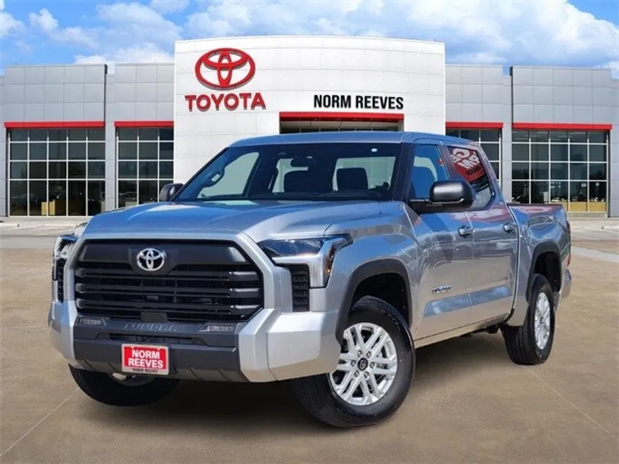 2025 Toyota Tundra SR5 photo 1