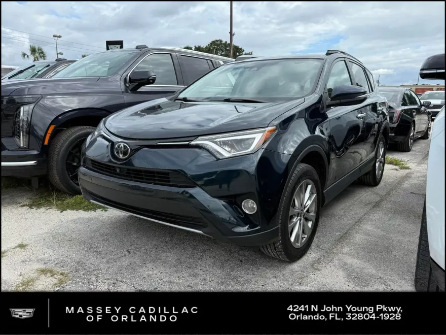 2018 Toyota RAV4 Limited photo 1