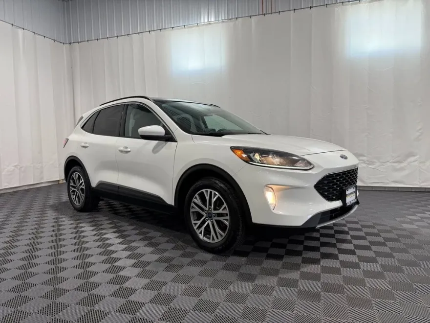 2022 Ford Escape SEL photo 1