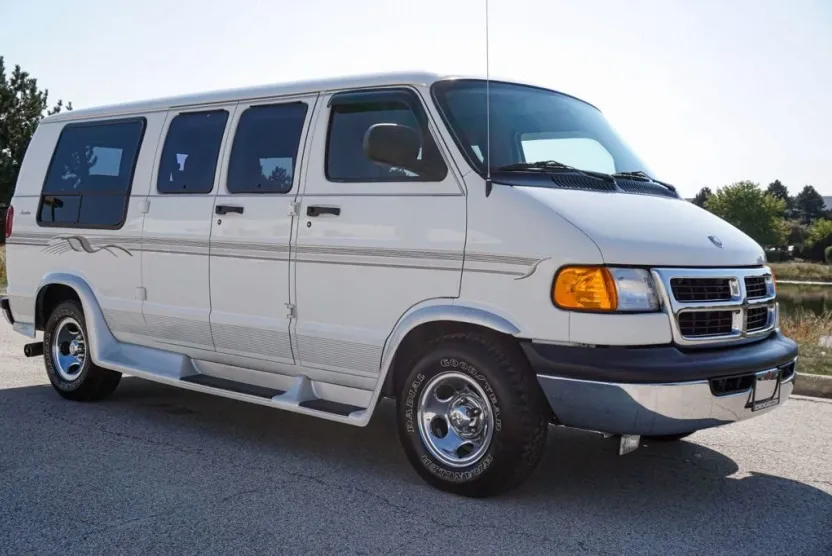 1999 Dodge Ram Van Conversion photo 1