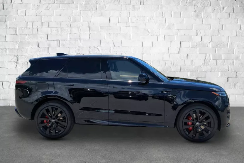 2025 Land Rover Range Rover Sport SE photo 1