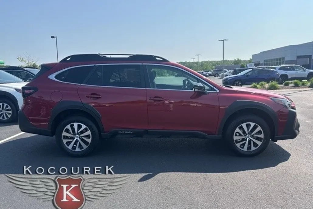 2025 Subaru Outback Premium photo 1