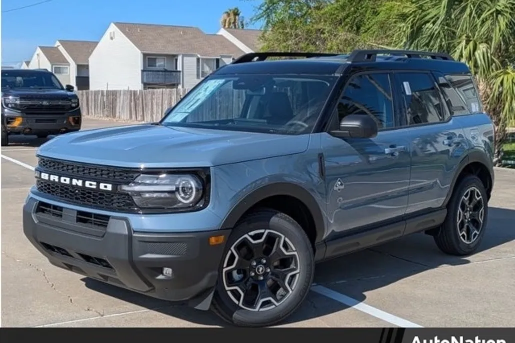 2025 Ford Bronco Sport Outer Banks photo 1
