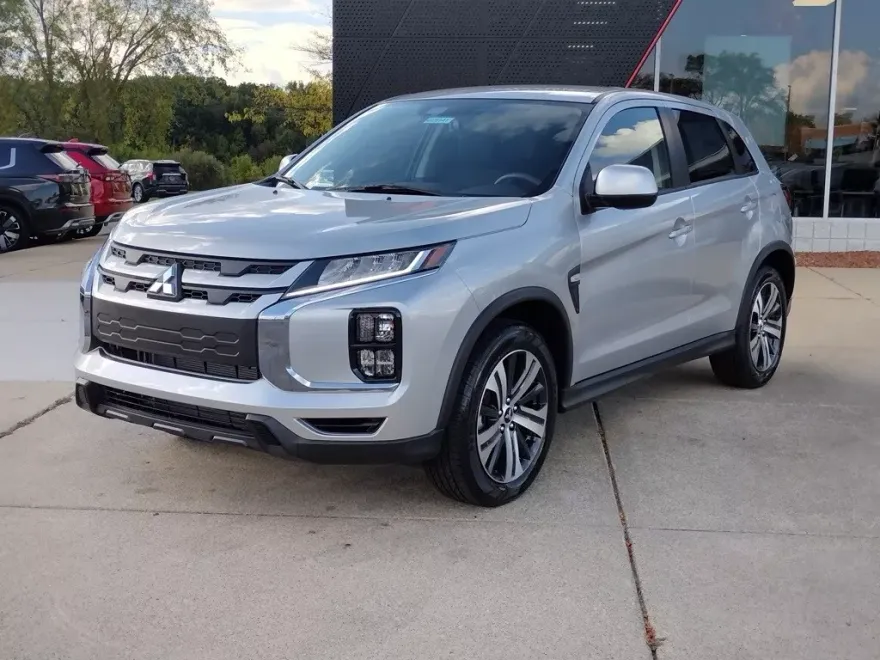 2025 Mitsubishi Outlander Sport ES SE LE photo 1