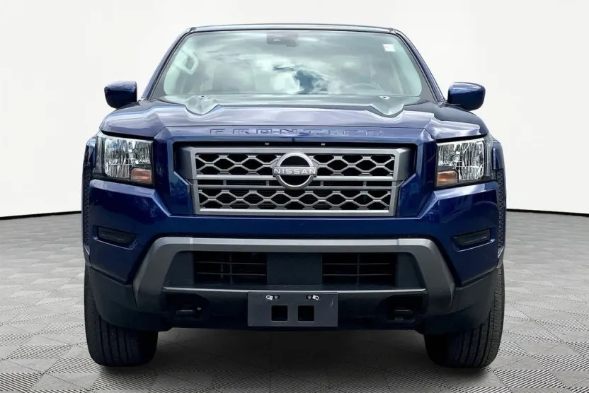 2022 Nissan Frontier SV photo 1