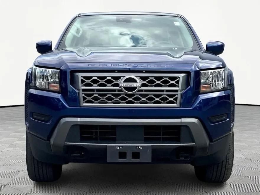 2022 Nissan Frontier SV photo 1
