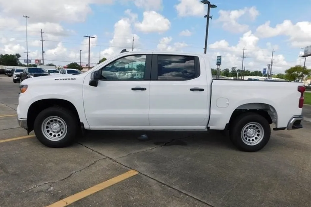 2025 Chevrolet Silverado 1500 photo 1
