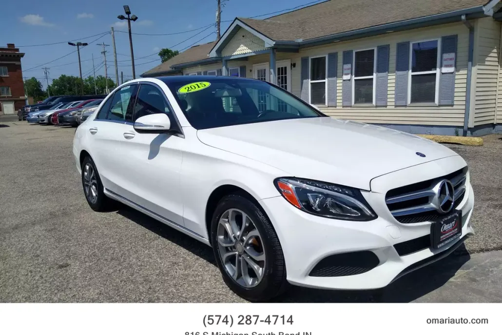 2015 Mercedes Benz C 300 4MATIC Sedan photo 1