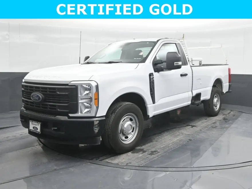 2023 Ford F-250 photo 1