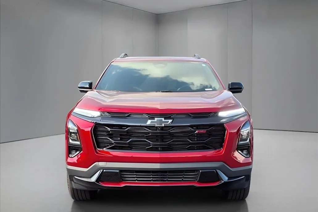 2025 Chevrolet Equinox RS photo 1