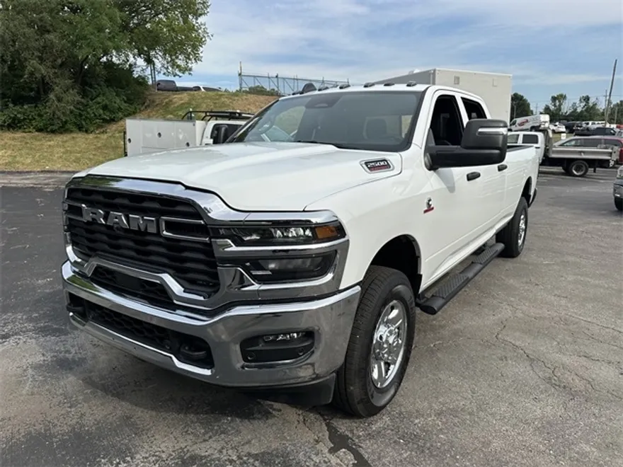 2025 Ram 2500 Tradesman photo 1