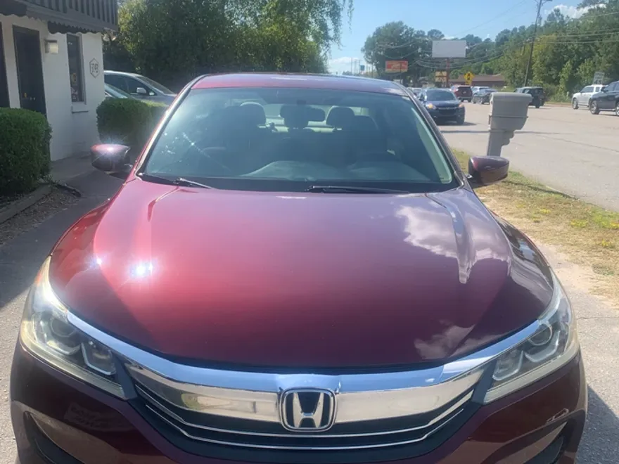 2016 Honda Accord LX photo 1