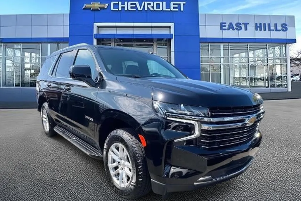 2023 Chevrolet Tahoe LT photo 1
