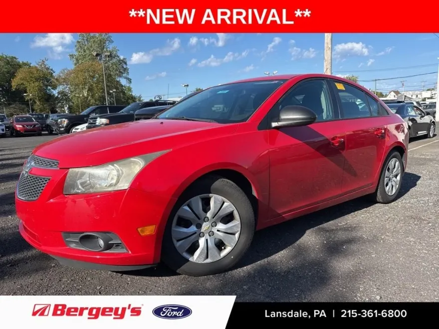 2014 Chevrolet Cruze LS photo 1