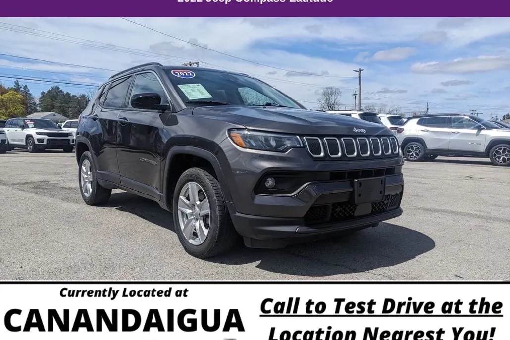2022 Jeep Compass Latitude photo 1