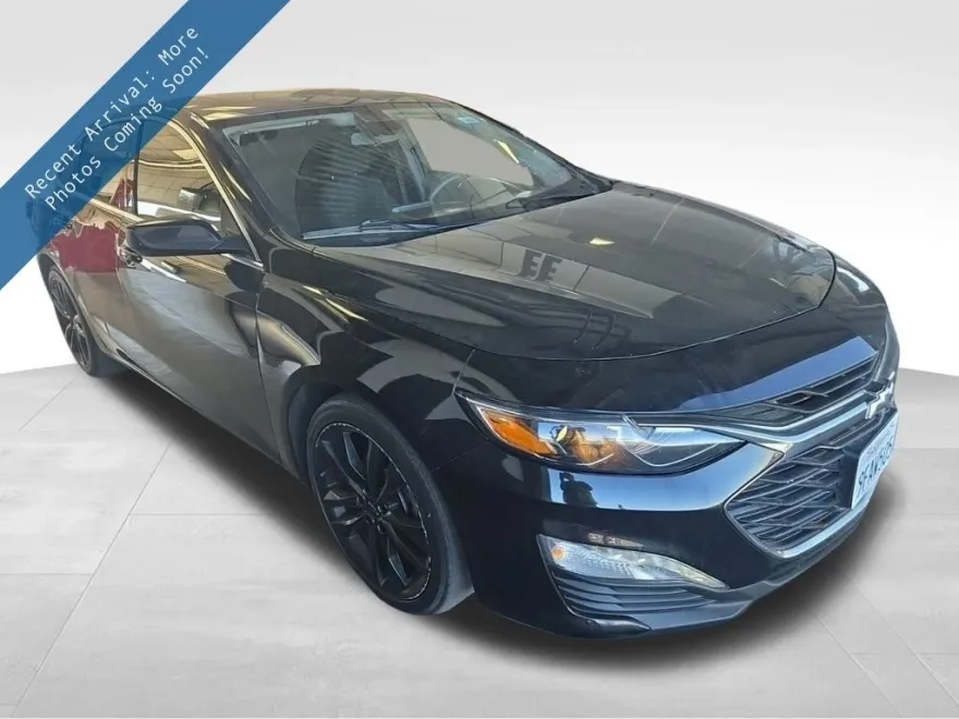 2021 Chevrolet Malibu 1LT photo 1