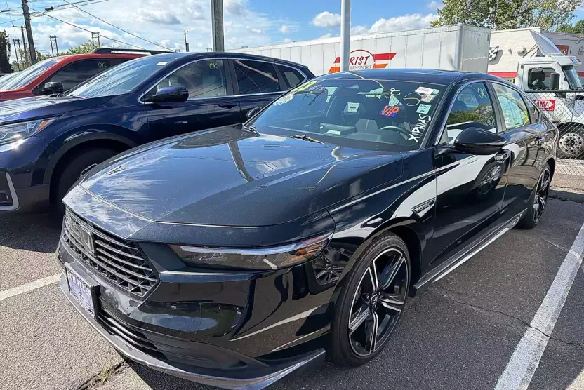 2023 Honda Accord Hybrid Sport photo 1