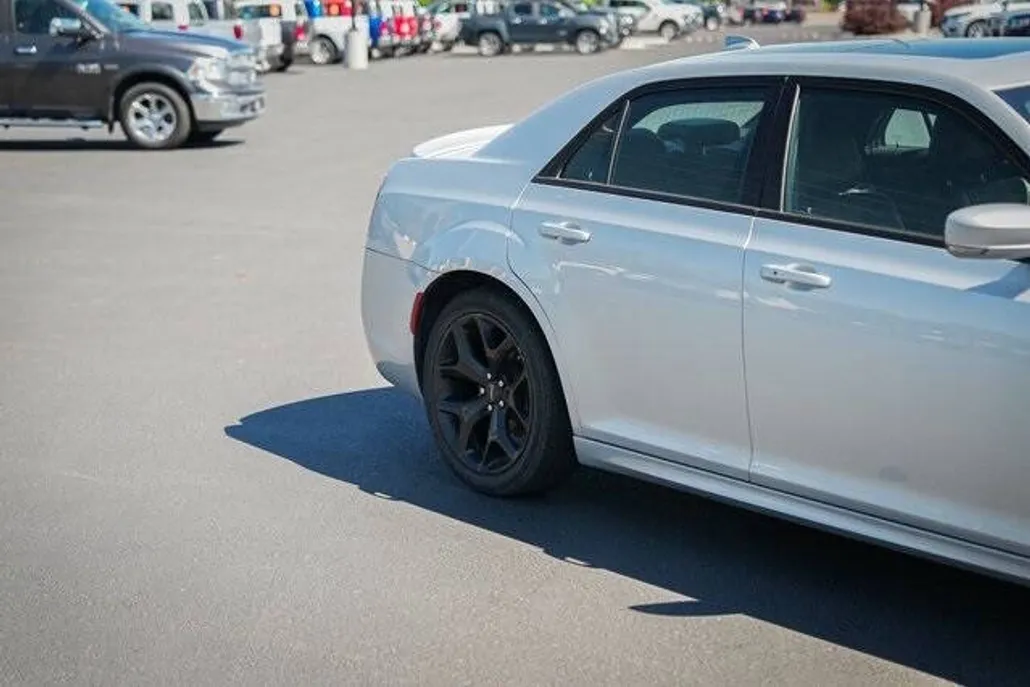 2022 Chrysler 300 S photo 1