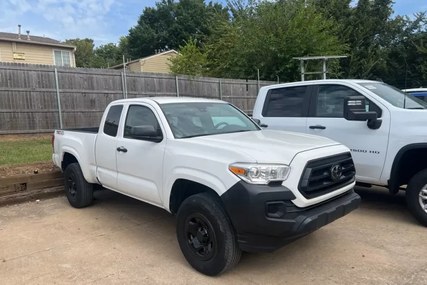 2021 Toyota Tacoma SR TRD photo 1