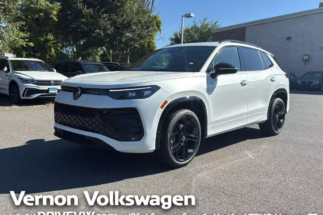2025 Volkswagen Tiguan SE R-Line Black photo 1