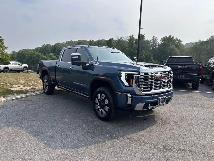 2024 Gmc Sierra 3500 HD Denali photo 1