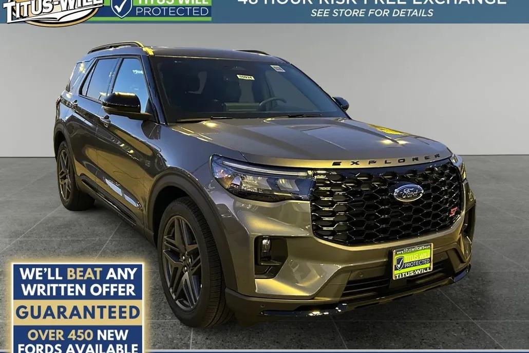 2025 Ford Explorer ST photo 1