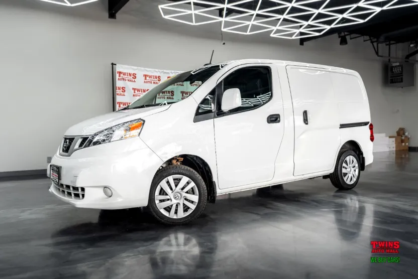 2021 Nissan NV200 SV photo 1