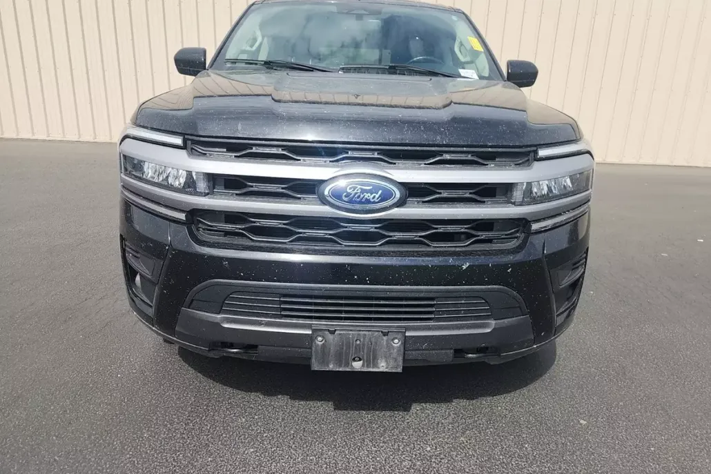 2023 Ford Expedition MAX XLT photo 1